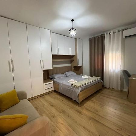 Starlight Downtown Apartment Tirana Exteriér fotografie